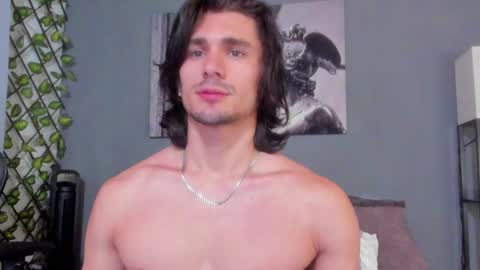 Axel online show from January 2025 08:14:02 PM