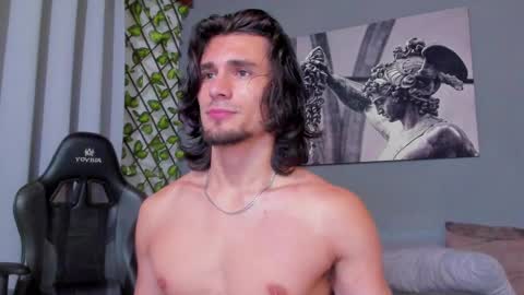 Axel online show from March 2025 05:54:02 AM