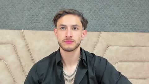 Axel  online show from May 2026 10:41:02 PM