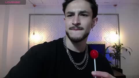 Axel  online show from May 2026 12:44:01 PM
