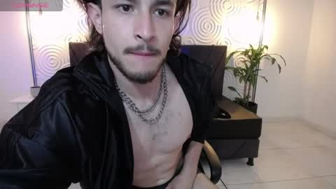 Axel  online show from May 2026 12:39:02 AM