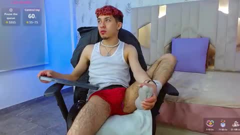 Snapshot of axel_tay1 chatting on September 2025 03:54:01 AM AXEL online show from September 2025 03:54:01 AM