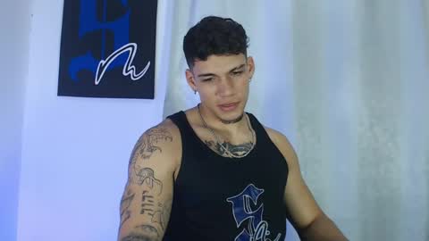 INDEPENDENT MODEL  online show from February 2025 03:23:02 AM