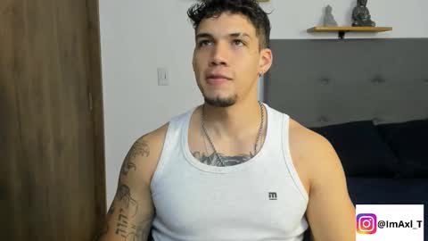 INDEPENDENT MODEL  online show from November 2025 10:59:02 PM