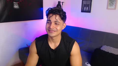 Snapshot of axell_dior chatting on September 2025 08:20:02 PM axell online show from September 2025 08:20:02 PM