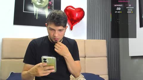 Snapshot of axelxmia_07 chatting on March 2025 03:29:02 AM Axel and mia online show from March 2025 03:29:02 AM