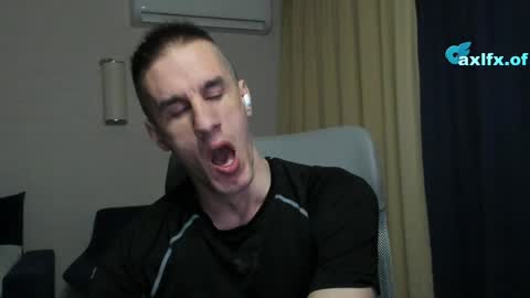 Axl online show from April 2026 09:39:33 PM