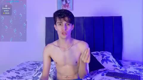 Snapshot of axxxel_twink chatting on June 2026 02:54:02 AM Axxxel online show from June 2026 02:54:02 AM