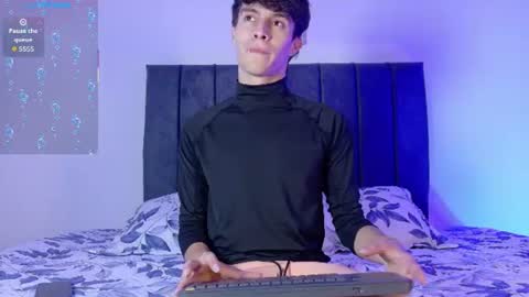 Snapshot of axxxel_twink chatting on June 2026 02:46:01 AM Axxxel online show from June 2026 02:46:01 AM