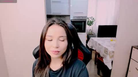 Snapshot of aya_moon chatting on November 2025 05:28:02 AM Aya Moon online show from November 2025 05:28:02 AM