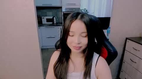 Snapshot of aya_moon chatting on November 2025 05:18:02 AM Aya Moon online show from November 2025 05:18:02 AM