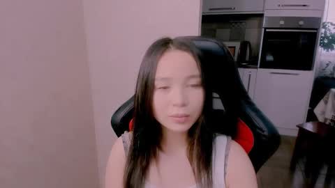 Snapshot of aya_moon chatting on December 2025 07:59:01 AM Aya Moon online show from December 2025 07:59:01 AM