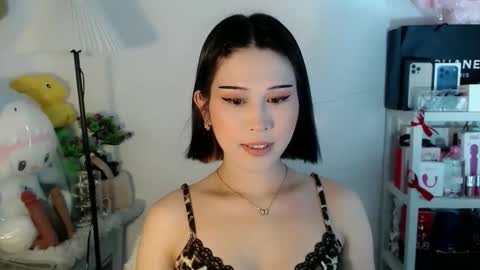 AYAHOSHILOVESYOU online show from February 2026 04:08:01 AM