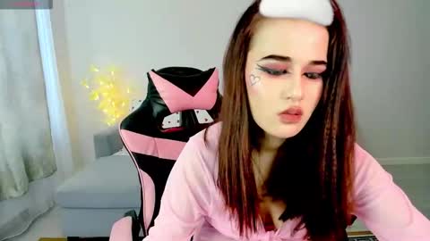 Ayama online show from February 2026 04:02:01 AM