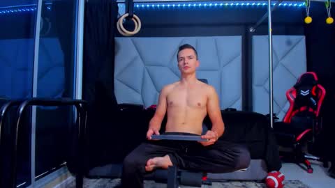 Snapshot of aydenmillerdom chatting on November 2025 02:51:01 PM Ayden Miller online show from November 2025 02:51:01 PM