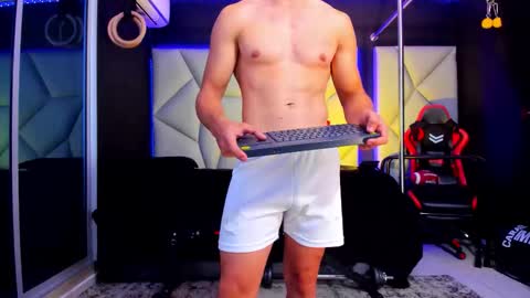 Snapshot of aydenmillerdom chatting on November 2025 02:55:02 AM Ayden Miller online show from November 2025 02:55:02 AM