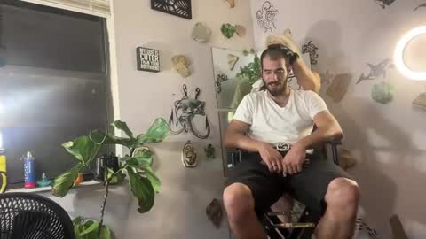 Snapshot of ayeboyyy92 chatting on February 2025 07:11:02 AM Erinn online show from February 2025 07:11:02 AM