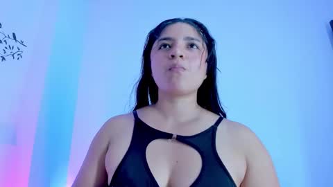 Mariana online show from December 2025 08:28:02 PM