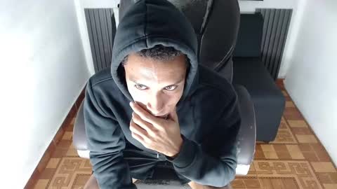 Aylen  online show from March 2025 09:15:01 PM