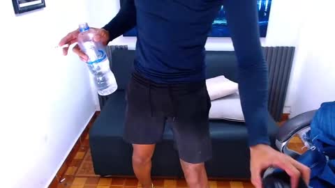 Aylen  online show from March 2025 05:29:02 PM