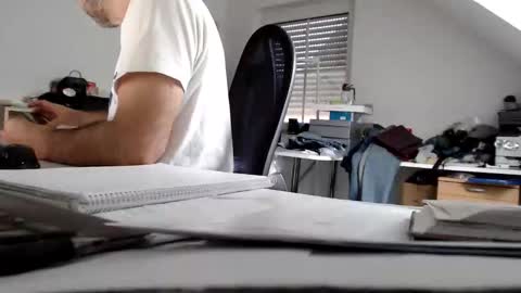 Snapshot of aylinniyerim chatting on October 2025 08:02:02 AM aylinniyerim online show from October 2025 08:02:02 AM