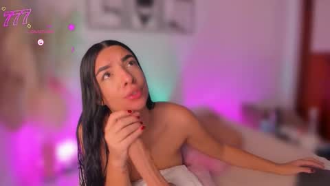 Snapshot of aylinz chatting on March 2026 01:40:02 PM Alish online show from March 2026 01:40:02 PM