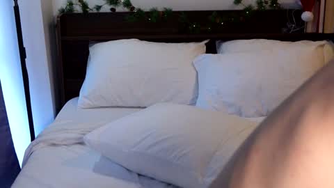 Snapshot of ayralust chatting on December 2024 07:44:02 AM Ayra Lust online show from December 2024 07:44:02 AM