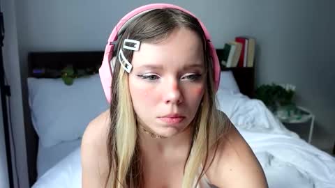 Snapshot of ayralust chatting on February 2025 06:42:01 AM Ayra Lust online show from February 2025 06:42:01 AM