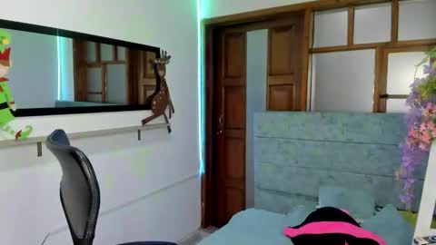 aysha_winxx online show from December 2025 03:01:02 AM