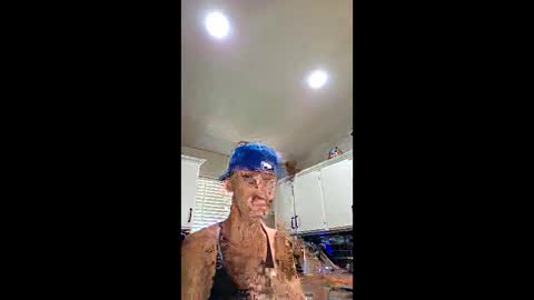 Snapshot of az2312752908 chatting on April 2026 07:33:01 PM az2312752908 online show from April 2026 07:33:01 PM