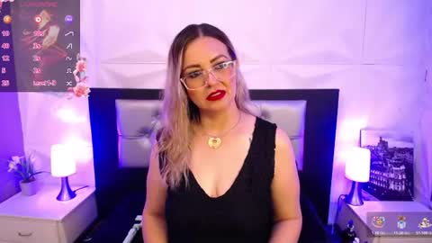 Snapshot of azaahara_ chatting on June 2026 12:58:02 PM Azahara online show from June 2026 12:58:02 PM