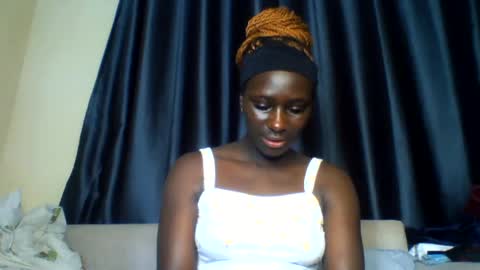 Snapshot of azaelia_iris chatting on July 2026 07:31:01 PM azaelia_iris online show from July 2026 07:31:01 PM