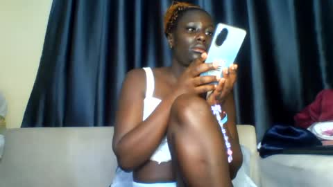 Snapshot of azaelia_iris chatting on July 2026 06:03:02 PM azaelia_iris online show from July 2026 06:03:02 PM
