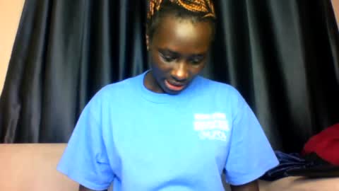 Snapshot of azaelia_iris chatting on July 2026 08:32:02 AM azaelia_iris online show from July 2026 08:32:02 AM