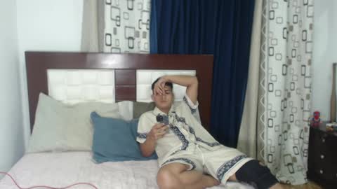 Aziel Pantoja online show from October 2025 01:28:01 AM