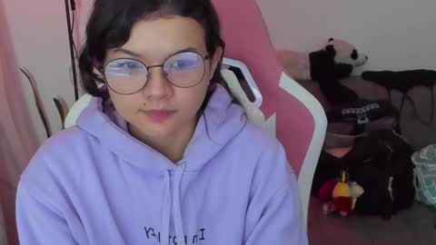 Azu  online show from March 2026 12:58:02 AM