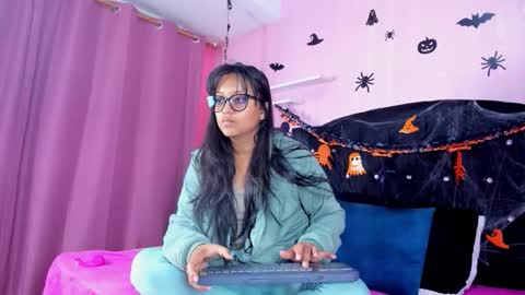 Snapshot of azul_moon chatting on November 2025 03:41:01 AM azul_moon online show from November 2025 03:41:01 AM