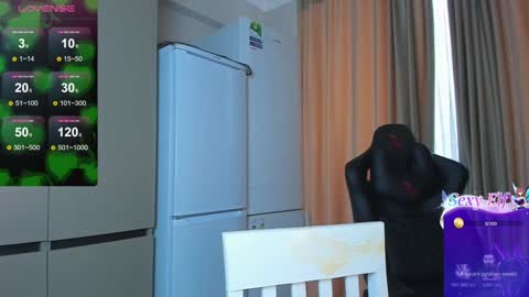 azure_moon online show from January 2025 05:37:01 AM