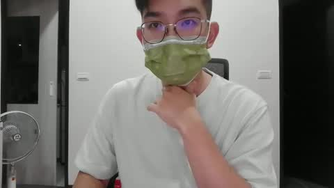 Snapshot of azuresea48 chatting on October 2025 10:34:02 AM azuresea48 online show from October 2025 10:34:02 AM