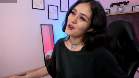 Azurra  online show from December 2025 09:10:02 PM