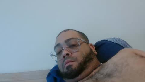 Snapshot of b1gandhard chatting on March 2026 04:33:01 PM b1gandhard online show from March 2026 04:33:01 PM