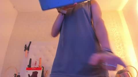 Snapshot of b3k_afrodict chatting on October 2025 04:20:02 AM Anny online show from October 2025 04:20:02 AM