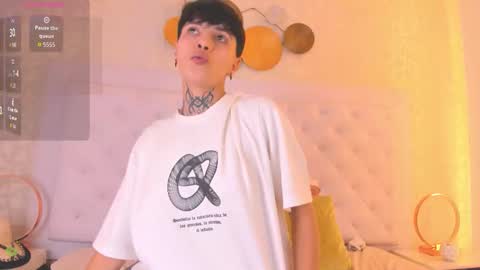 Snapshot of b3k_afrodict chatting on January 2026 04:04:02 AM Anny online show from January 2026 04:04:02 AM