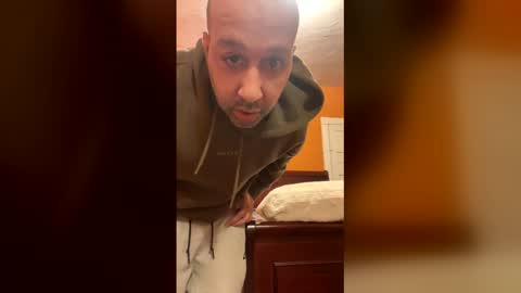 Snapshot of b945061 chatting on March 2026 01:38:01 AM b945061 online show from March 2026 01:38:01 AM