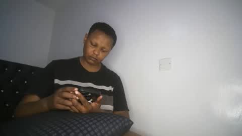 Snapshot of b_brownie chatting on December 2025 04:50:01 AM Butterfly online show from December 2025 04:50:01 AM