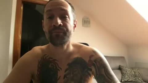 Snapshot of babakeror chatting on June 2026 01:19:02 PM BKR online show from June 2026 01:19:02 PM