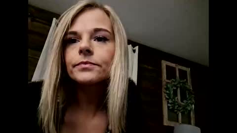 Babeb online show from November 2025 01:05:02 AM