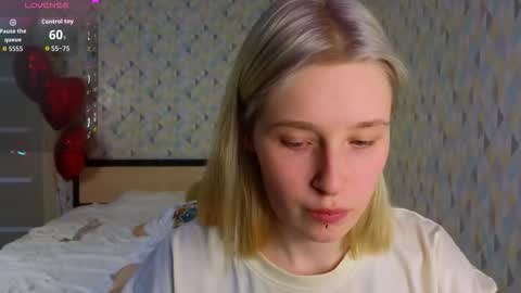 Snapshot of babees_eva chatting on February 2026 11:58:02 AM Sweety Eva online show from February 2026 11:58:02 AM
