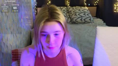 Snapshot of babees_eva chatting on April 2026 11:00:01 AM Sweety Eva online show from April 2026 11:00:01 AM
