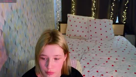 Snapshot of babees_eva chatting on April 2026 11:04:02 AM Sweety Eva online show from April 2026 11:04:02 AM